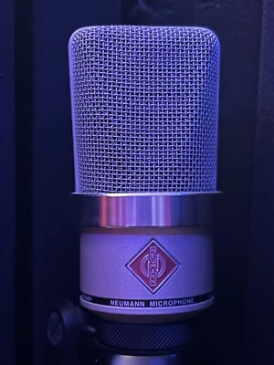 Neumann TLM 102 Microfono per studio/broadcast - Immagine 1 di 4