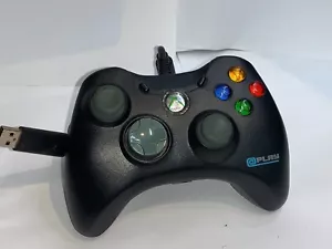 @PLAY WIRED CONTROLLER FOR XBOX 360 IN BLACK - FOR PARTS OR NOT WORKING ! - Picture 1 of 5