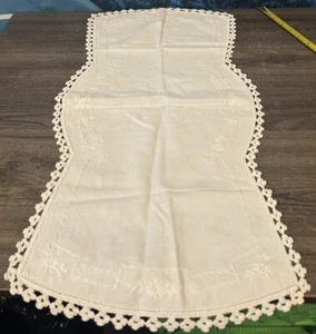 Beautiful Intricate Design White Vintage Table Runner Crocheted Edge 24” X 12” - Picture 1 of 8