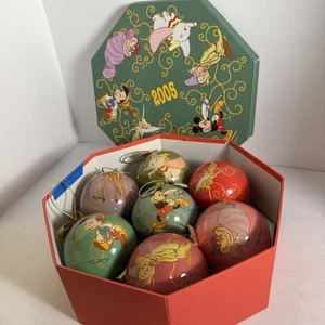 Juego de bolas navideñas adorno Navidad 2005 Disney Store - caja de 7 - Imagen 1 de 8