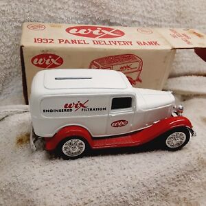 Ertl Wix Filters 1932 Panel Delivery Truck Bank Diecast W/ Box