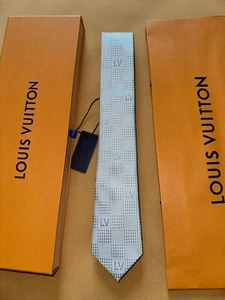 LOUIS VUITTON MEN'S SILVER WHITE LV DAMIER TIE 2.75 THE WIDEST NWT - Picture 1 of 4