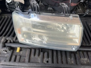 07-14 Lincoln Navigator Xenon Headlight Passenger Right RH w/BALLAST broken tab - Picture 1 of 5