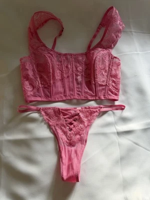 Victorias Secret DREAM ANGELS Unlined Bustier Corset Bra Thong Set Peach NWT Med - Image 1 of 4