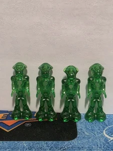 4 Lego Mars Mission ALIEN Minifigure 7644 7645 7646 7648 aliens trans green lot - Picture 1 of 2