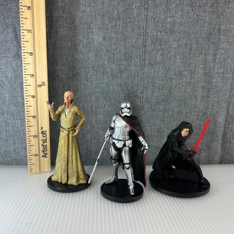 Star Wars Kylo Ren Captain Phasma Suprerme Leadier Snoke Figure Cake Topper Lot Cover