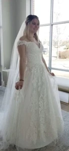 Allure Wedding Dress (Size 10) - Picture 1 of 12