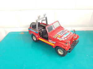 2307161 Voiture miniature 1/24 burago jeep CJ-7