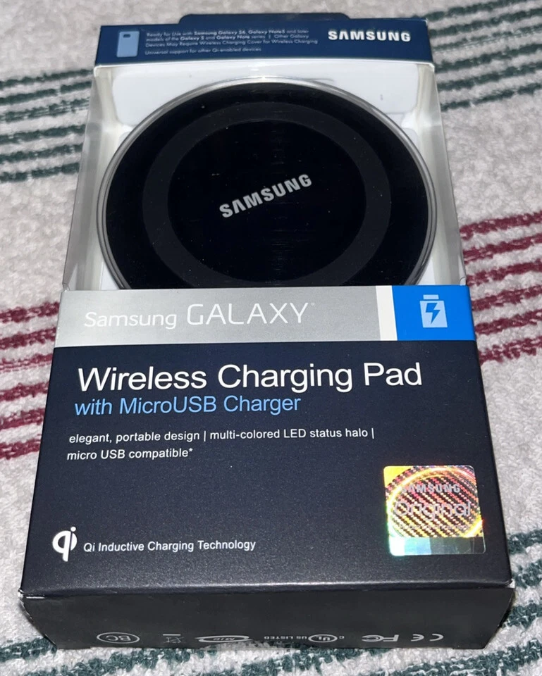 Samsung Galaxy Wireless Charging Pad with MicroUSB Charging Cable. OBO! New! - Image 1 of 1