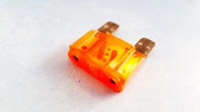 Volkswagen Golf 2002 fusibles D3902, 32V 40A #1007820-91 Foto 1 de 2