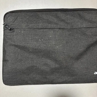 "Funda para portátil marca Acer gris antimicrobiana con cremallera bolsillo 15,5""" Foto 1 de 4