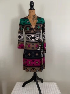 Diane von Furstenberg Vintage Seiden Wickelkleid, geometrisch, Gr. 4, Echtheitsetikett - Bild 1 von 11