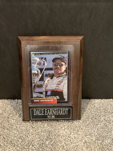 Dale Earnhardt Sr - Card Plaque Cover