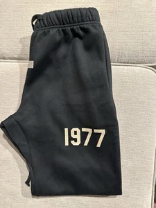 Pantalones deportivos Essentials Authentic Fear Of God “Iron” 1977 talla mediana - Imagen 1 de 9