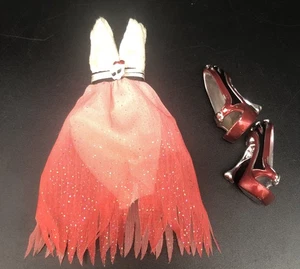 Monster High Doll Ghoulia Yelps Dawn Of The Dance 2011 Rare Dolls Dress & Shoes - Picture 1 of 17