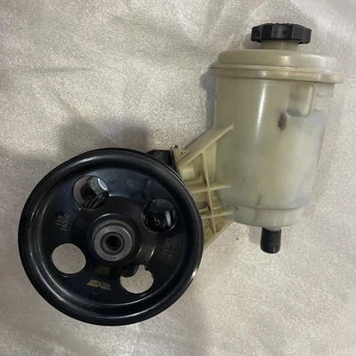 Dodge Ram 2500 3500 2011-2018 camioneta bomba de dirección asistida Foto 1 de 4