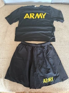 Schwarze US Army PT Small Shorts + Extra Small Dry-Fit Hemd APFU - Bild 1 von 4