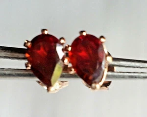 RealGem! RED GARNET Stud Post ERR Pear Shape  w/Rose Gold Ov .925 S/S 6x4MM NEW! - Picture 1 of 2