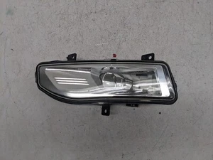 Nissan Rogue Fog Light Lamp Driver's Left Halogen 2017 - 2020 - Picture 1 of 8