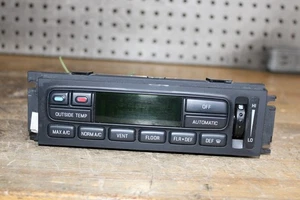 98-02 GRAND MARQUIS AUTOMATIC HEATER AC CLIMATE TEMPERATURE CONTROL F8AH19C933AF - Picture 1 of 14