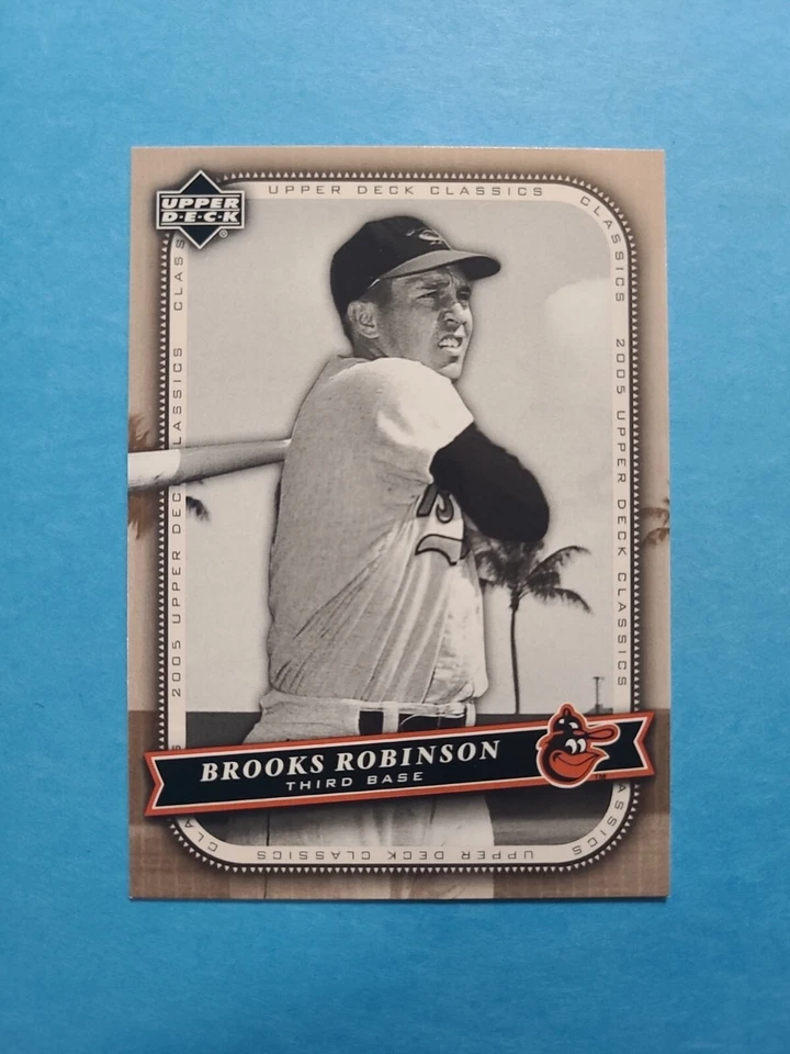 BROOKS ROBINSON 2005 UPPER DECK CLASSICS BASEBALL CARD # 15 G7024 - Imagem 1 de 1