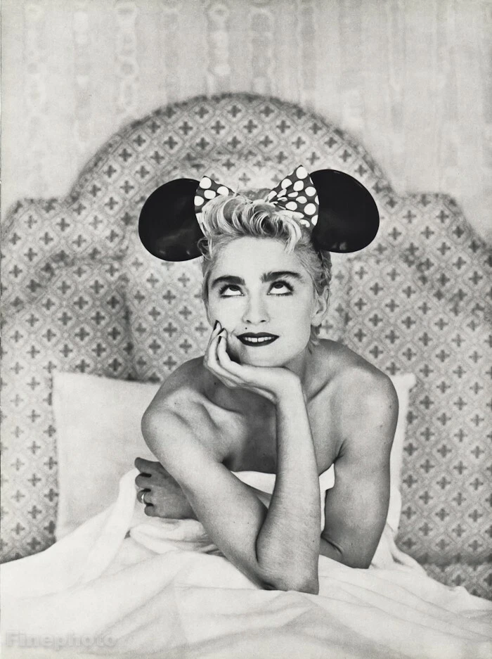 Foto grabada 16x20 Madonna 1987 orejas de Mickey Mouse Disney Herb Ritts  Foto 1 de 1