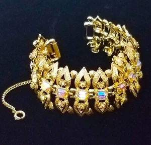 Pulsera de estrás de ancho Coro Pegasus 1 3/8" AB baguette tono dorado vintage - Imagen 1 de 5