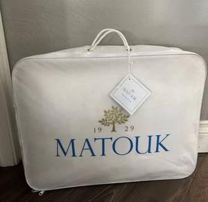 Matouk Valletto 650 Fill Power Down 400 Thread Count Three-Chamber Pillow - Picture 1 of 3