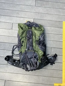 GREGORY Large Green multi-day Internal Frame Backpack W/ Padded Hip Belt L EUC! - Picture 1 of 24