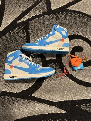 Off-White x Air Jordan 1 Retro OG Alto UNC Foto 1 de 4