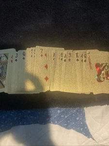 Golden strukturierte Spielkarten - Bild 1 von 5