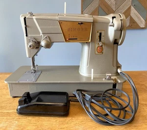 Vintage 60er Jahre Singer 328K Style-O-Matic Nähmaschine mit Essenspedal funktioniert - Bild 1 von 16