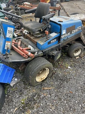 New Holland mower CM274 parts wheel nut - Image 1 of 4