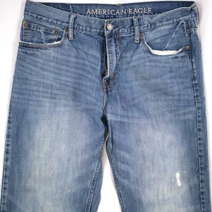 American Eagle Jeans Relaxed Bootcut Pants 36x34 Medium Blue front distress - Imagen 1 de 11