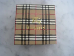 Clásico - Nuevo en caja - Cinturón de cuero de tela a cuadros Burberry con hebilla en tono plateado - Imagen 1 de 5