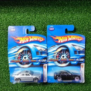 VHTF Hot Wheels Chrysler 300c Hemi Lot Of 2 Black And Silver 2006 First Editions - Picture 1 of 7