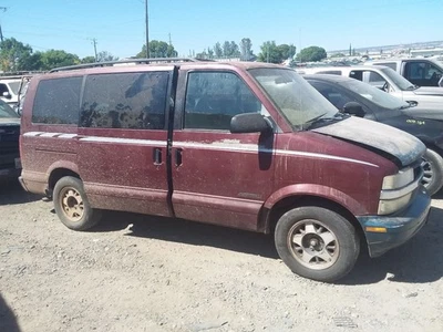 Used Air Cleaner Assembly fits: 2000 Chevrolet Astro  Grade A - Изображение 1 из 4