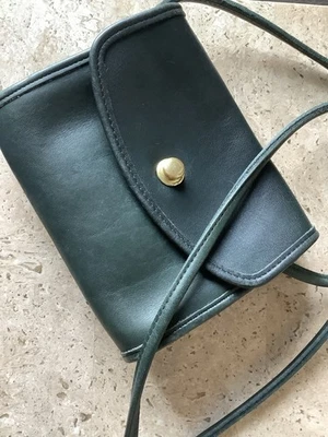 Vintage Coach #9892 Chrystie Green Leather Crossbody Bag Brass Spring Lock - Image 1 of 4