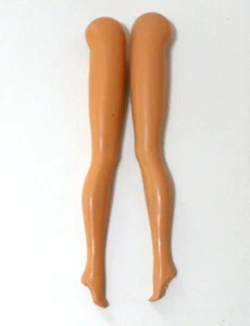 BEND LEG TAN SUPERSTAR ERA BARBIE P.J. BODY PARTS TAN LEGS EXCELLENT REPLACEMENT - Picture 1 of 5