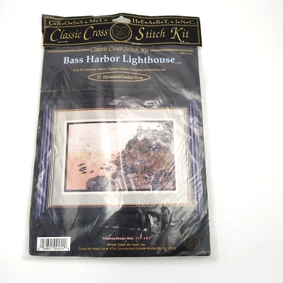 Kit de punto de cruz BASS HARBOR LIGHTHOUSE de Cross My Heart CSBK-117-2 Foto 1 de 4