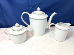 Bernardaud Limoges Gemme Vert Coffeepot + Sugar bowl + Creamer NEW IN BOX - Foto 1 di 10