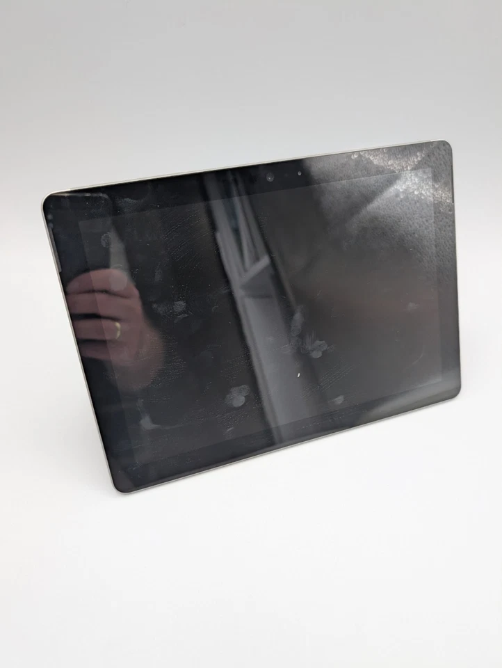 Microsoft Surface Go - Pentium Gold 4415Y 64GB / 4GB RAM - Silber - Sehr Gut - Bild 1 von 4