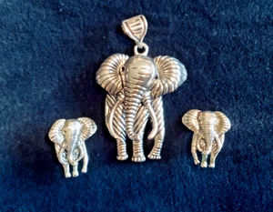 Vtg. 3.5”-ELEPHANT Necklace PENDANT w/1.25”-Clip Earrings-Black Glass Eyes - Picture 1 of 5