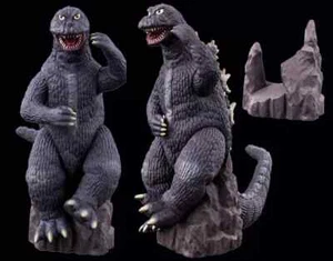 GODZILLA 1965 BANDAI MOVIE MONSTER posabl w/separt Rock Stand USA SELLR MINTwTAG - Picture 1 of 5