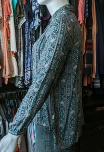 Camisa Blusa Volcom Abotonada XL Manga Larga Alta Baja - Imagen 1 de 10