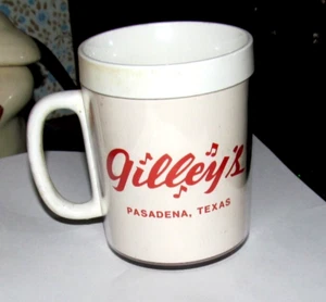 Vintage 1970's Mickey Gilley Pasadena, Texas White Cup Excellent Condition - Picture 1 of 2