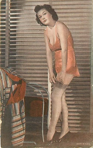 TARJETA ARCADE LENCERÍA SEXY PIN-UP ARRIESGADA - Imagen 1 de 1