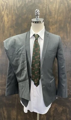 Traje de Lana a Rayas Dolce & Gabbana Hecho en Italia en Gris Talla 36 S $2795 Foto 1 de 4