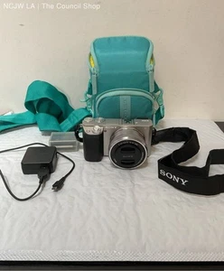 Sony Alpha a6000 24.3 MP Digital Camera with 16-50mm Lens Bundle- Tested - Picture 1 of 12