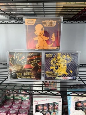 Vitrina Acrílica Pokemon ETB - Caja Entrenador Elite Exhibición Paño de Limpieza Gratis Foto 1 de 4